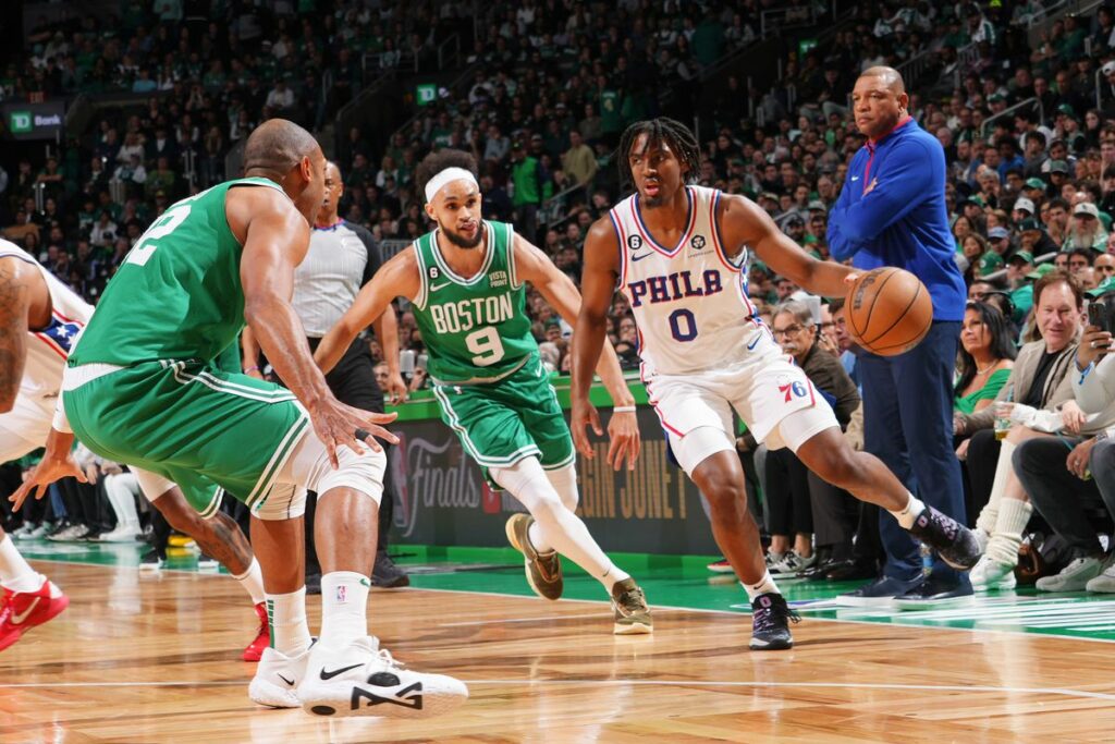 Плей-оф НБА: результат матчу 4 травня 2 - basket.com.ua Плей-оф НБА: результат матчу 4 травня 1 - basket.com.ua