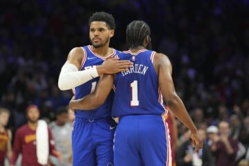 Зірковий одноклубник відреагував на появу Джеймса Хардена в тренувальному таборі "Філадельфії" 47 - basket.com.ua