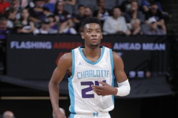 Другий номер драфту Брендон Міллер дебютував за “Шарлотт” 43 - basket.com.ua