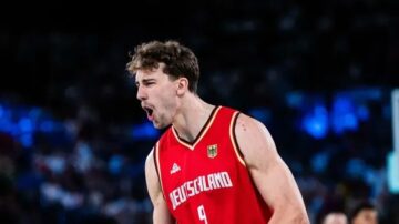 "Ми не опустили руки, коли все йшло не на нашу користь": зірковий форвард збірної Німеччини - про перемогу на Євробаскеті-2025 37