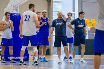 Віталій Степановський: "Є індивідуальні ситуації у Скапінцева та Геруна, але вони безумовно хочуть зіграти за збірну України" 49