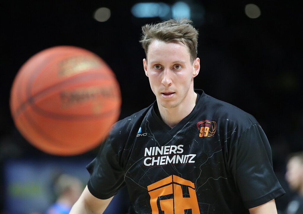 "Прометей" може підписати литовського форварда з Бундесліги 2 - basket.com.ua "Прометей" може підписати литовського форварда з Бундесліги 1 - basket.com.ua