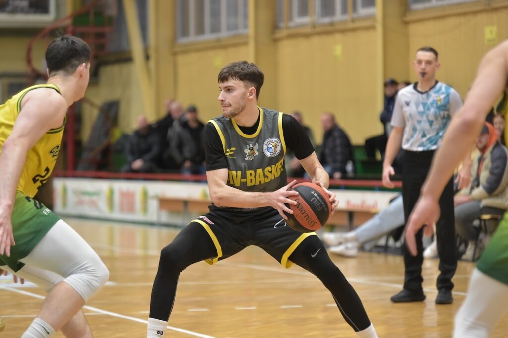 Київ-Баскет втратив друге місце: турнірна таблиця Суперліги Favbet 2 - basket.com.ua Київ-Баскет втратив друге місце: турнірна таблиця Суперліги Favbet 1 - basket.com.ua