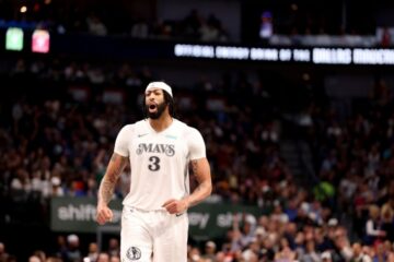 10-разовий учасник Матчу зірок НБА отримав моторошну травму і не зміг самотужки залишити паркет 27 - basket.com.ua