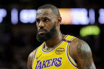 Інсайдер назвав лише дві команди НБА, в яких може продовжити кар'єру Леброн Джеймс 57 - basket.com.ua