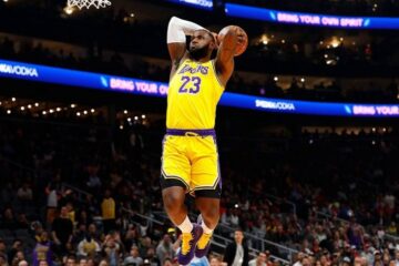 Леброн Джеймс встановив рекорд результативності в НБА на свій 41-й день народження 55 - basket.com.ua