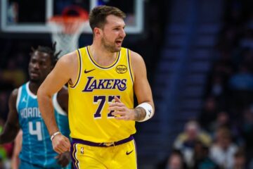 Лука Дончич повернувся в склад "Лейкерс" після народження другої дитини 55 - basket.com.ua