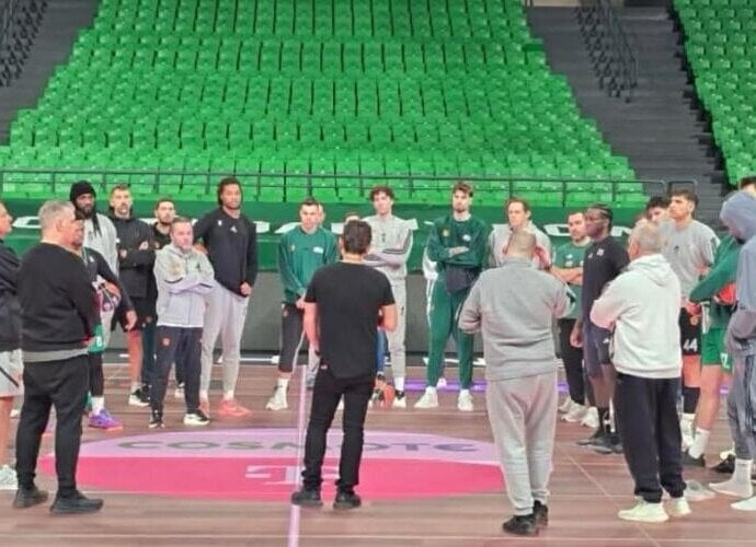 "Я знаю, хто пив і скільки": власник "ПАО" звернувся до гравців після поразки від "Олімпіакоса" 2 - basket.com.ua "Я знаю, хто пив і скільки": власник "ПАО" звернувся до гравців після поразки від "Олімпіакоса" 1 - basket.com.ua