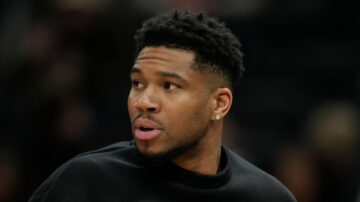 Янніс Адетокумбо визначився зі своїм майбутнім і чітко прояснив, в якому клубі НБА хоче грати 39 - basket.com.ua