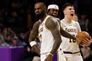 "Лейкерс" перервали історично антирекордну серію НБА, але програли через помилку Леброна 37 - basket.com.ua
