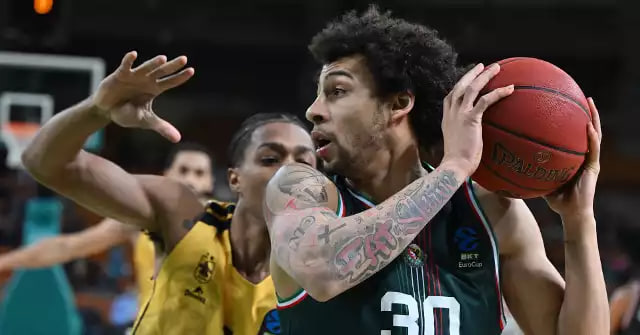 Єврокубок, 16-й тур: Санон набрав 17 очок, інші результати 2 - basket.com.ua Єврокубок, 16-й тур: Санон набрав 17 очок, інші результати 1 - basket.com.ua