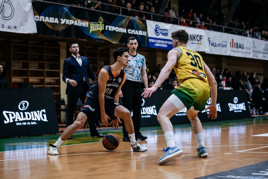 Суперліга. “Прикарпаття-Говерла” — “Черкаські Мавпи” 90:91 1 - basket.com.ua