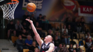 Українці за кордоном: Зотов набрав 18 очок проти клубу Бундесліги 49 - basket.com.ua