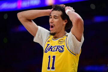 Гравець "Лейкерс" отримав дискваліфікацію за напад на маскота 57 - basket.com.ua