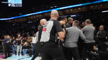 В НБА сталася жорстка бійка гравців. Вона перенеслася на трибуни і завершилася двома вилученнями 37 - basket.com.ua
