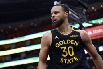 Стефен Каррі відреагував на інформацію про можливий перехід Янніса Адетокумбо в "Голден Стейт" 39 - basket.com.ua