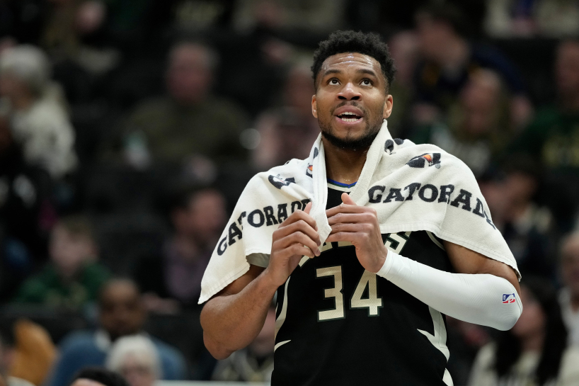 Янніс Адетокумбо пішов наперекір важливому рішенню "Мілвокі". Клуб знову готовий його обміняти 1 - basket.com.ua