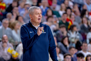 Айнарс Багатскіс: "Пустовий — дуже важлива фігура для роздягальні збірної України" 45 - basket.com.ua