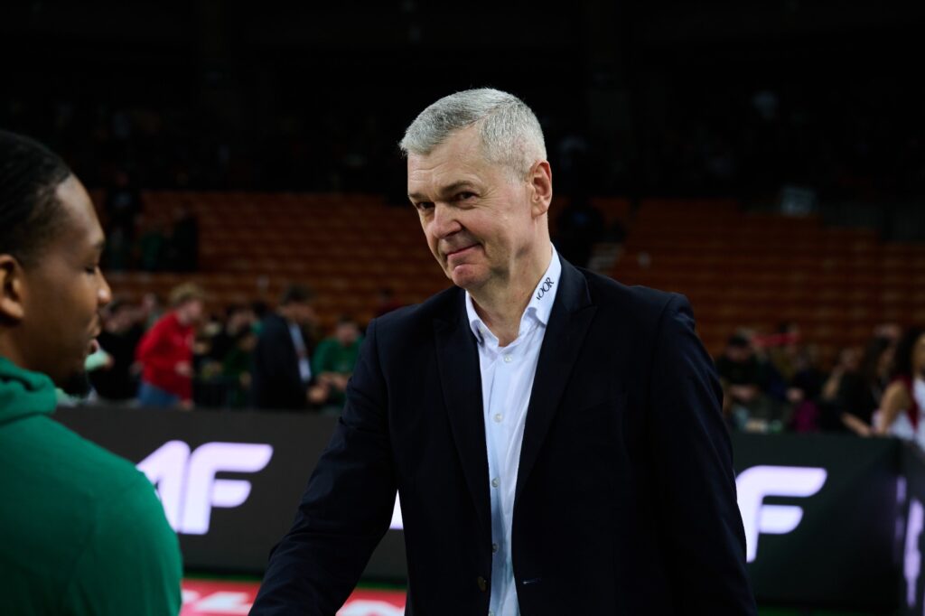 “Шльонськ” припинив співпрацю з Айнарсом Багатскісом 2 - basket.com.ua “Шльонськ” припинив співпрацю з Айнарсом Багатскісом 1 - basket.com.ua