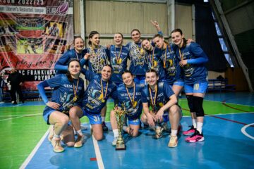 "Будівельник" вперше в своїй історії виграв жіночу Суперлігу 61 - basket.com.ua