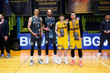 Гравці "Дніпра" і "Київ-Баскета" отримали свої нагороди Символічної збірної Суперліги 27 - basket.com.ua