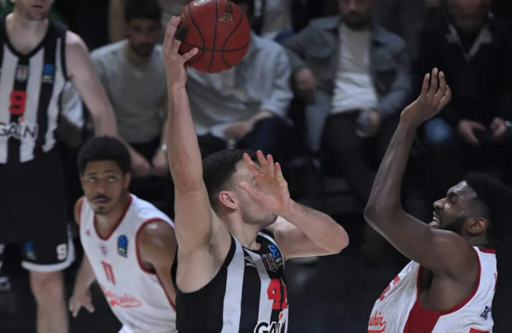 Єврокубок, 1/2 фіналу: результати перших матчів 2 - basket.com.ua Єврокубок, 1/2 фіналу: результати перших матчів 1 - basket.com.ua