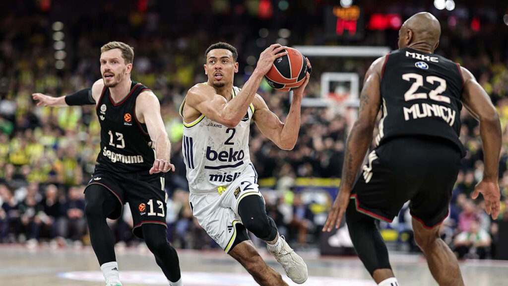 Євроліга, 35-й тур: "Фенербахче" програв втретє поспіль 2 - basket.com.ua Євроліга, 35-й тур: "Фенербахче" програв втретє поспіль 1 - basket.com.ua