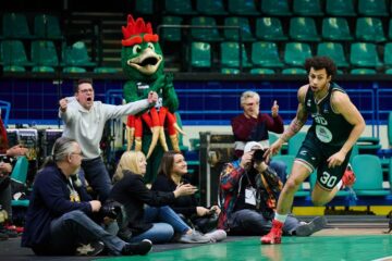 Українці за кордоном: Санон набрав 25 очок 61 - basket.com.ua
