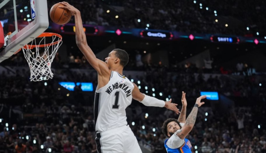Плейоф НБА: "Сан-Антоніо" зрівняв рахунок в серії з "Оклахомою" 2 - basket.com.ua Плейоф НБА: "Сан-Антоніо" зрівняв рахунок в серії з "Оклахомою" 1 - basket.com.ua
