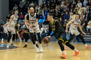 "Харківські Соколи" офіційно оголосили про підписання Дениса Клевзуника 53 - basket.com.ua