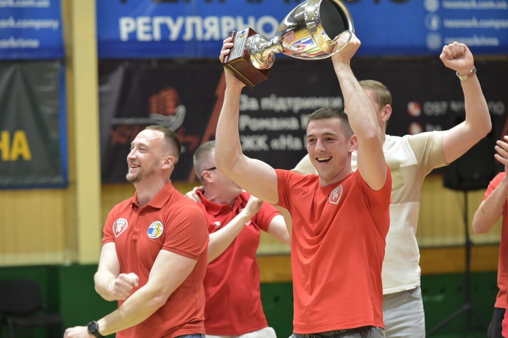 Дмитро Тимощук залишиться у "Рівному" 2 - basket.com.ua Дмитро Тимощук залишиться у "Рівному" 1 - basket.com.ua