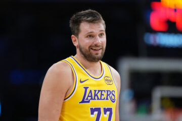 Лука Дончич привезе всю команду "Лейкерс" в Словенію 37 - basket.com.ua