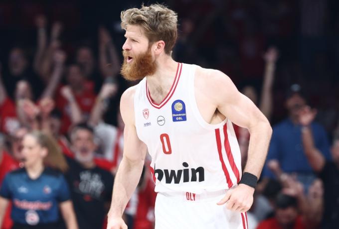 "Олімпіакос" готовий відпустити багаторічного лідера за 2 млн євро 2 - basket.com.ua "Олімпіакос" готовий відпустити багаторічного лідера за 2 млн євро 1 - basket.com.ua