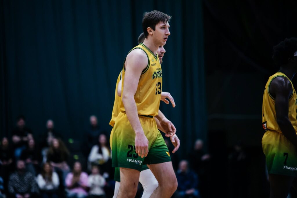 "Прикарпаття-Говерла" продовжила контракт з Іллею Дмитренко 2 - basket.com.ua "Прикарпаття-Говерла" продовжила контракт з Іллею Дмитренко 1 - basket.com.ua