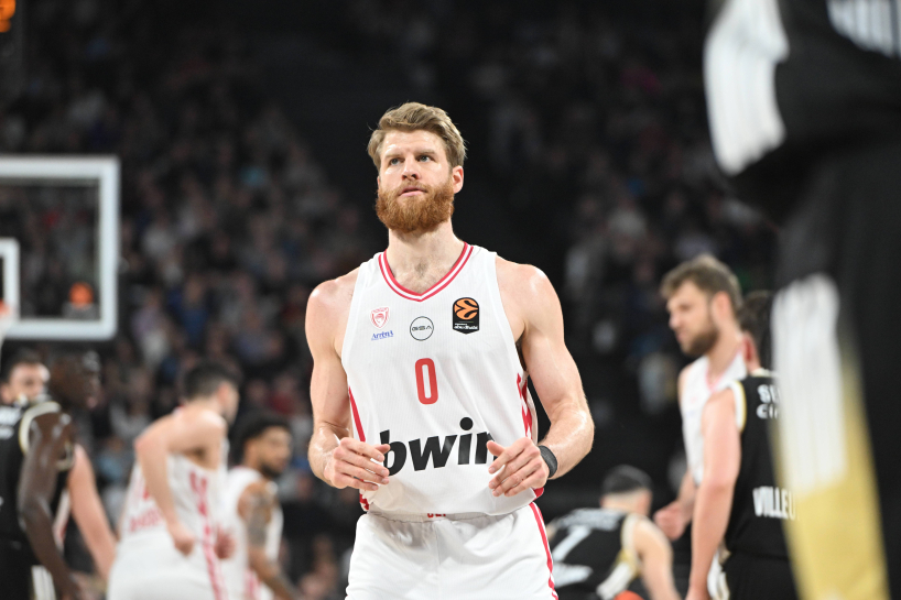 Зірка "Олімпіакоса" вимагає негайного розірвання контракту з клубом 2 - basket.com.ua Зірка "Олімпіакоса" вимагає негайного розірвання контракту з клубом 1 - basket.com.ua