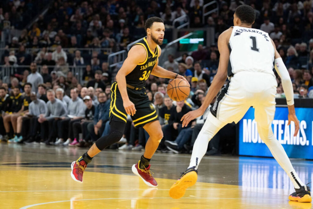 Топ-клуб НБА зробив масштабну пропозицію по обміну Стефена Каррі 2 - basket.com.ua Топ-клуб НБА зробив масштабну пропозицію по обміну Стефена Каррі 1 - basket.com.ua