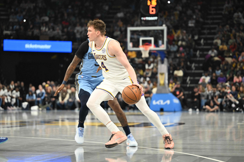 "Лейкерс" вибрали одного гравця для обміну перед стартом сезону НБА 2 - basket.com.ua "Лейкерс" вибрали одного гравця для обміну перед стартом сезону НБА 1 - basket.com.ua