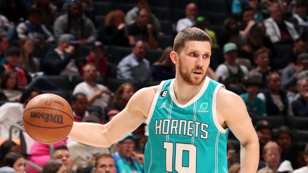 Святослав Михайлюк проти “Чикаго”: відеоогляд дій українця 1 - basket.com.ua