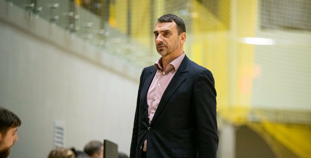 Володимир Холопов очолить чоловічу команду “Київ-Баскета” 2 - basket.com.ua Володимир Холопов очолить чоловічу команду “Київ-Баскета” 1 - basket.com.ua