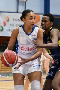 Команда Міріам Уро-Ніле з вболівальниками підтримала Україну 7 - basket.com.ua