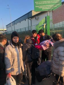 Ольга Мазніченко допомогла українським біженцям 9 - basket.com.ua