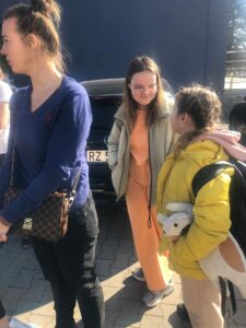 Ольга Мазніченко допомогла українським біженцям 15 - basket.com.ua