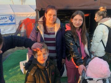 Ольга Мазніченко допомогла українським біженцям 21 - basket.com.ua