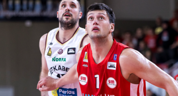 Владислав Коренюк визначився з клубом на наступний сезон 33 - basket.com.ua