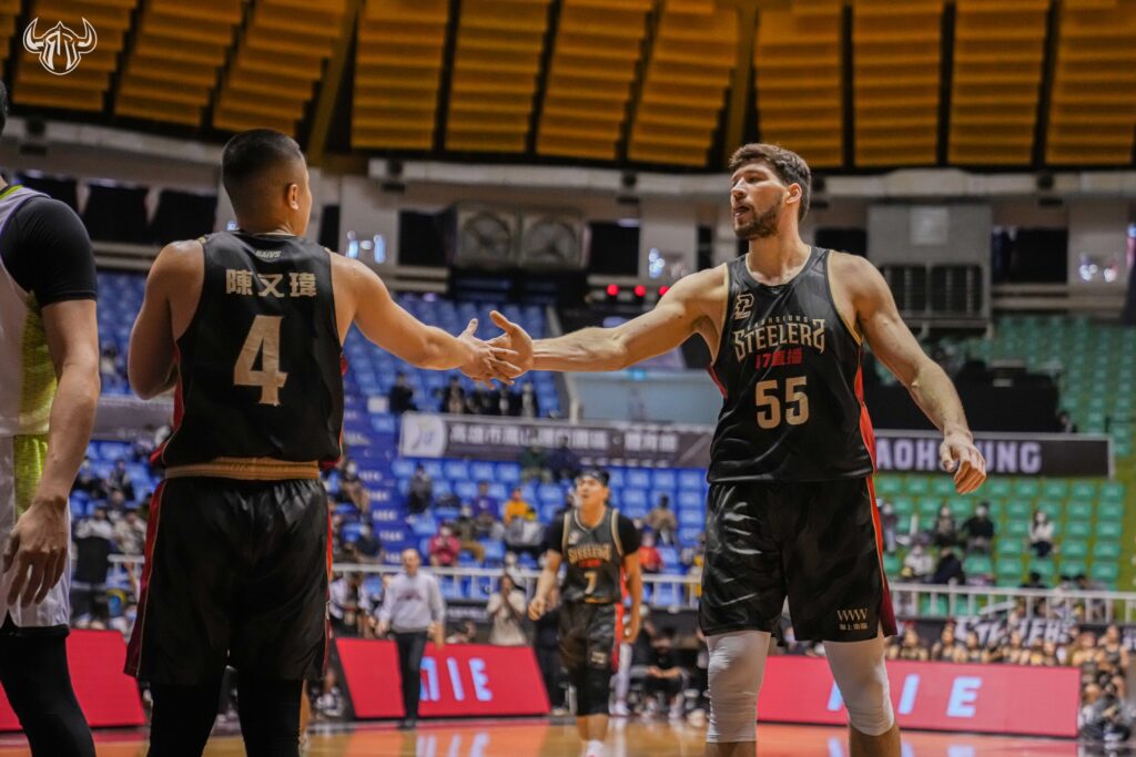 Кравцов проти Зайцева в чемпіонаті Тайваню: відеотрансляція матчу 1 - basket.com.ua