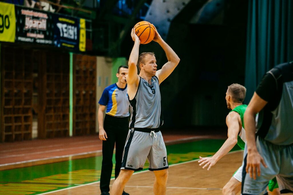 "Будівельник" здолав "Прикарпаття-Говерлу" та виграв Кубок Івано-Франківська 2 - basket.com.ua "Будівельник" здолав "Прикарпаття-Говерлу" та виграв Кубок Івано-Франківська 1 - basket.com.ua