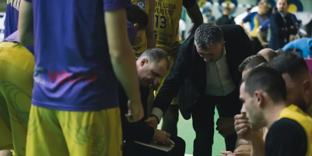 В Суперлізі відбулася третя тренерська відставка в сезоні 2023/24 1