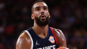 Один з кращих центрових НБА забив перший триочковий в кар'єрі і дав емоційний коментар 47