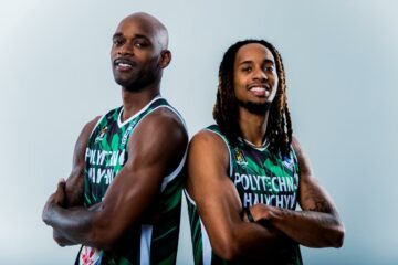 Клуб Суперліги попрощався з двома легіонерами 23