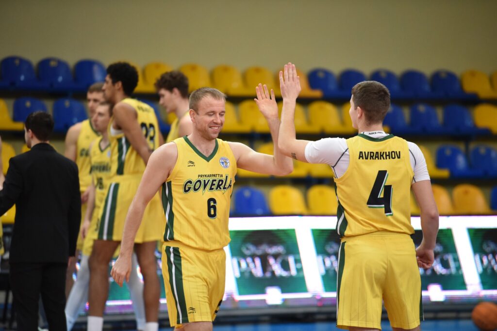 Максим Луценко оголосив про завершення кар’єри 2 - basket.com.ua Максим Луценко оголосив про завершення кар’єри 1 - basket.com.ua